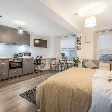 Spacious & Cosy Studio Flat In The Heart Of Edinburgh City Centre Bagian luar foto