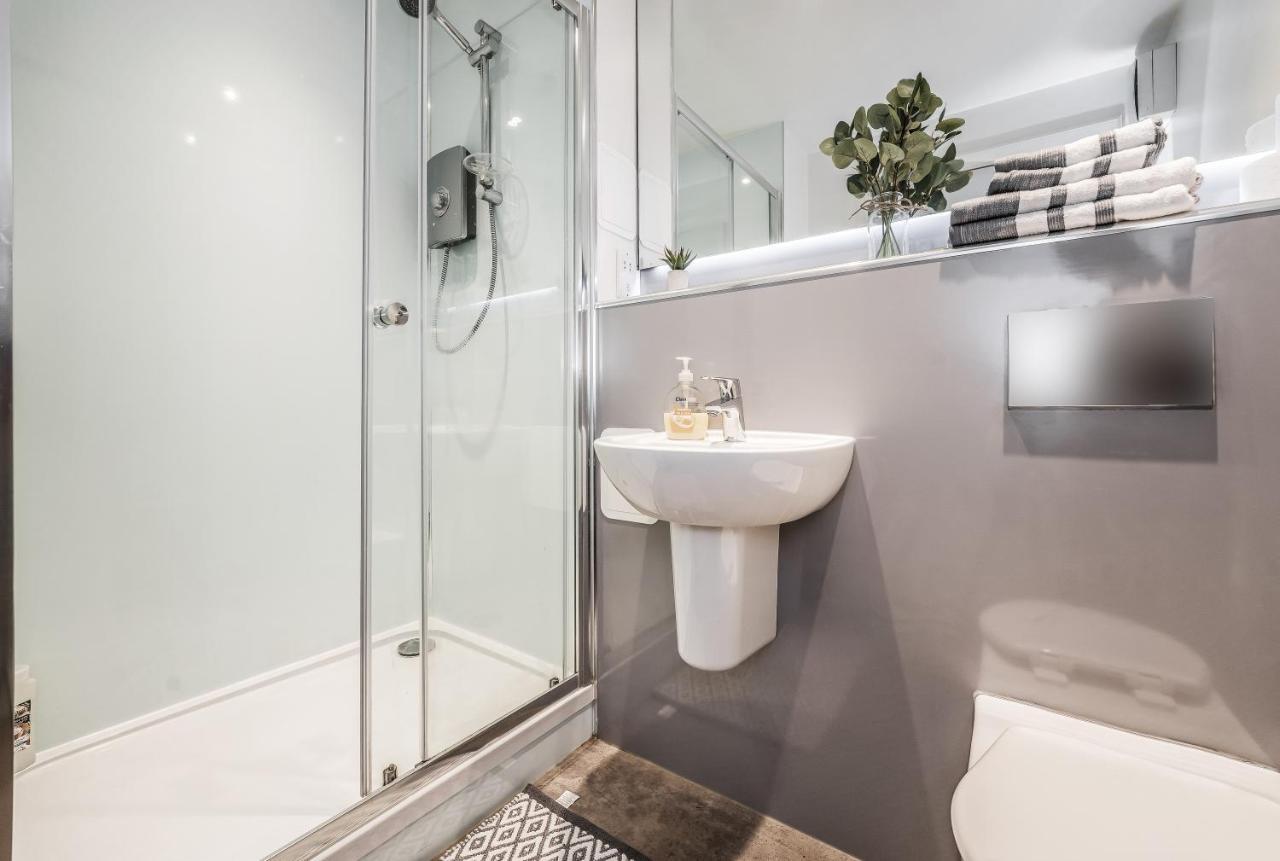 Spacious & Cosy Studio Flat In The Heart Of Edinburgh City Centre Bagian luar foto