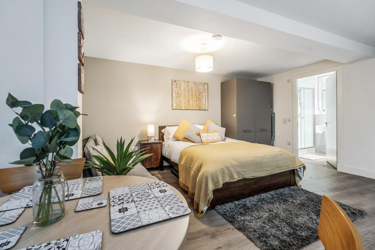 Spacious & Cosy Studio Flat In The Heart Of Edinburgh City Centre Bagian luar foto