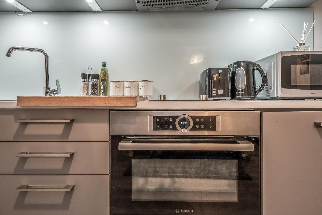 Spacious & Cosy Studio Flat In The Heart Of Edinburgh City Centre Bagian luar foto