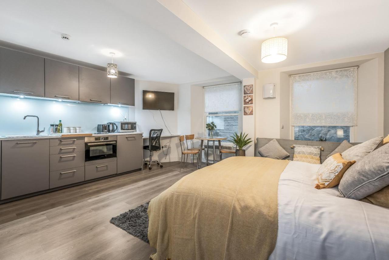 Spacious & Cosy Studio Flat In The Heart Of Edinburgh City Centre Bagian luar foto
